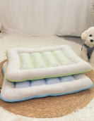 Pet pad summer cold sensation dog cushion dog car car cushion cooling ice silk dog nest cat cooling supplies